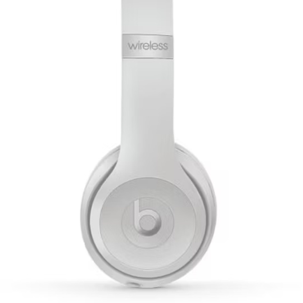 NWOT Beats by Dr. Dre - Beats Solo3 Wireless On-Ear Headphones - Matte Silver